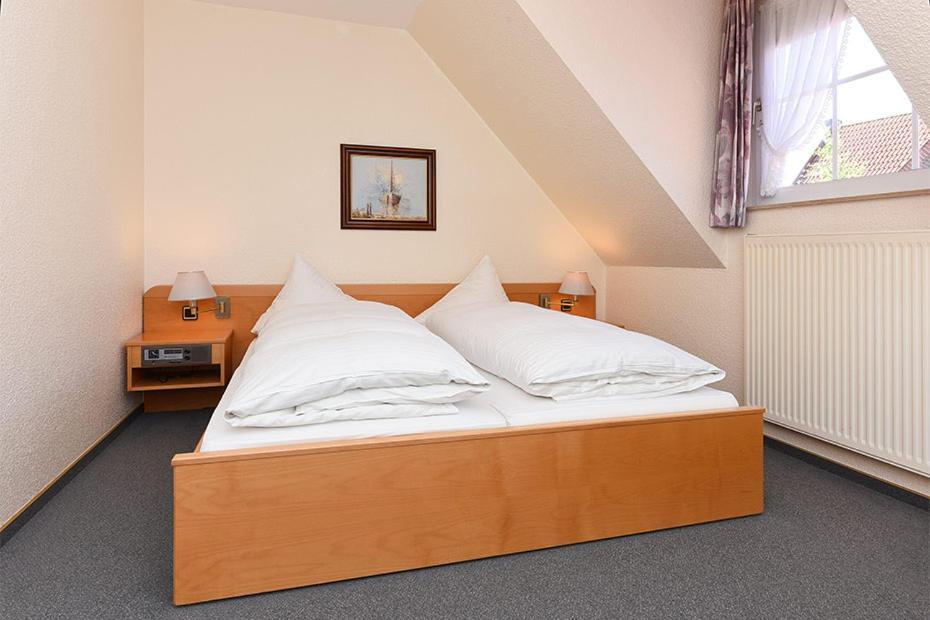 Hotel Garni Poggenstool Neuharlingersiel Ngoại thất bức ảnh